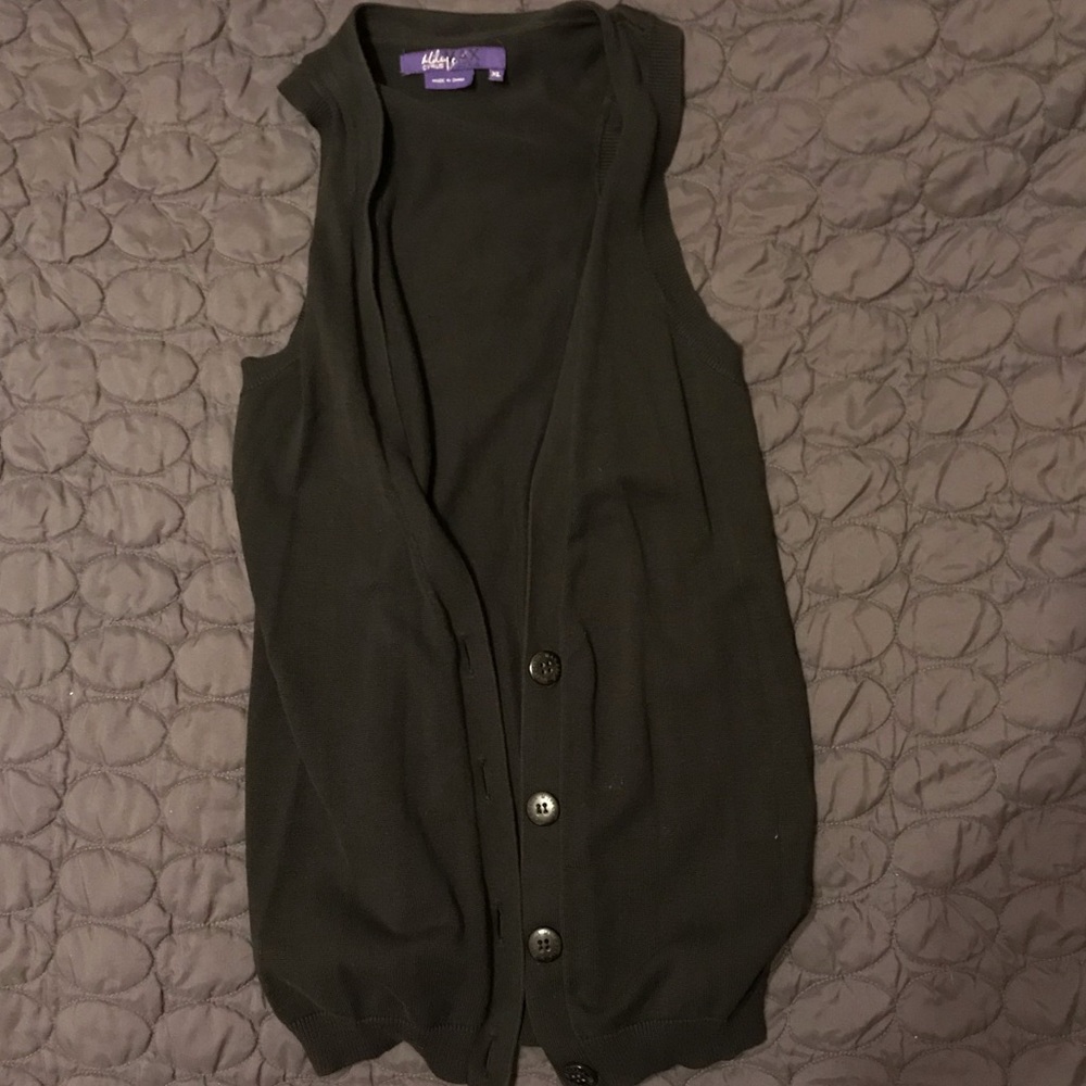 Miley Cyrus XL Black sweater vest